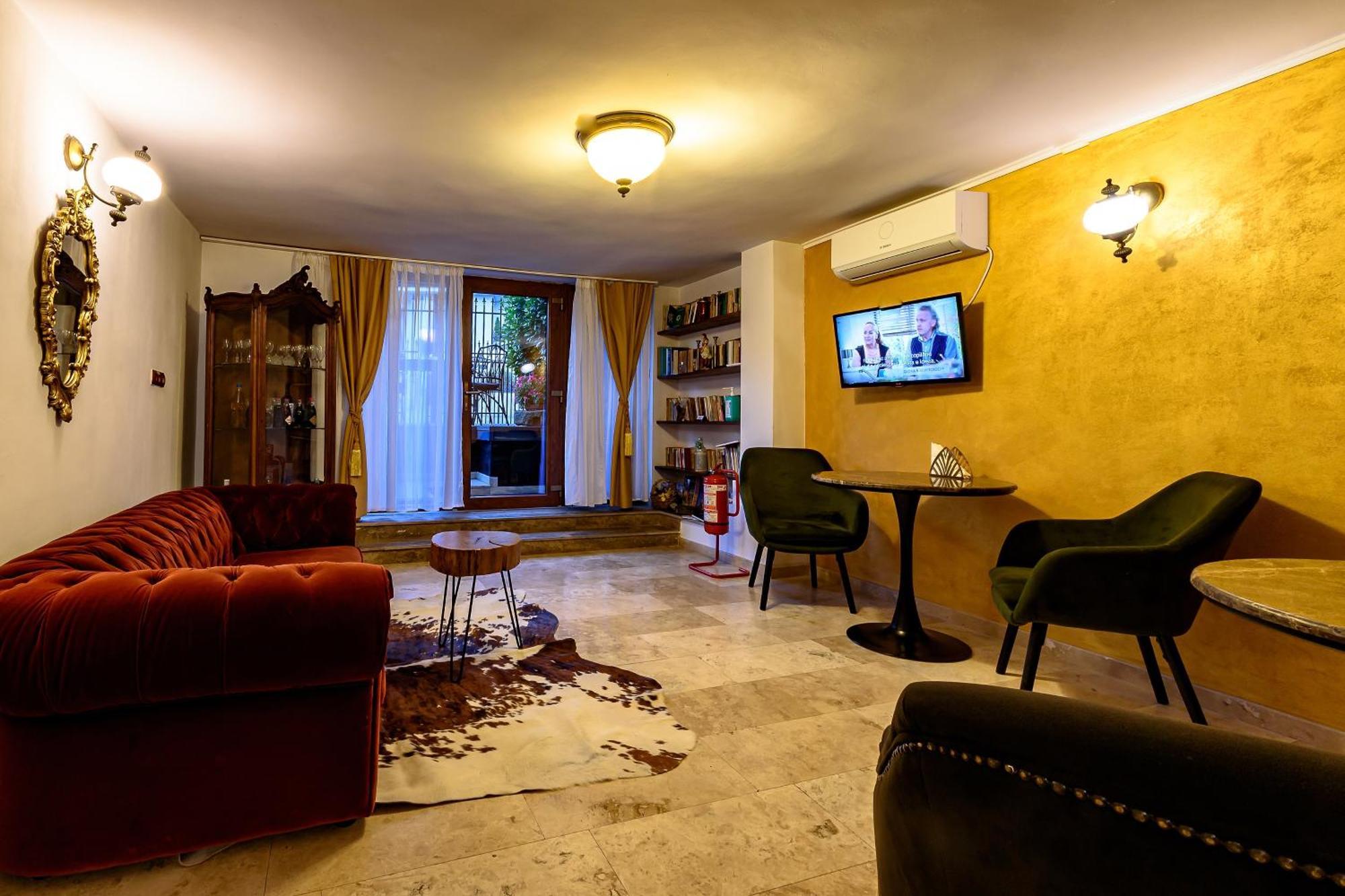 Vila Sarada Boutique Дева Екстер'єр фото