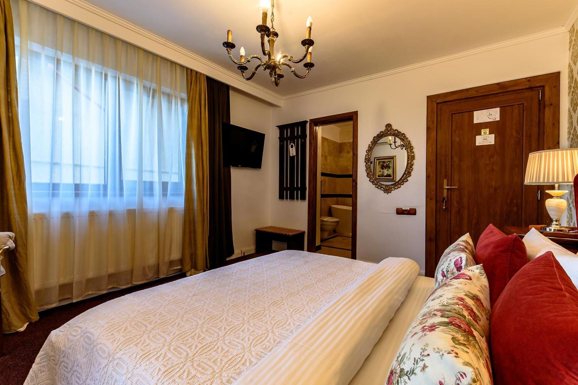 Vila Sarada Boutique Дева Екстер'єр фото