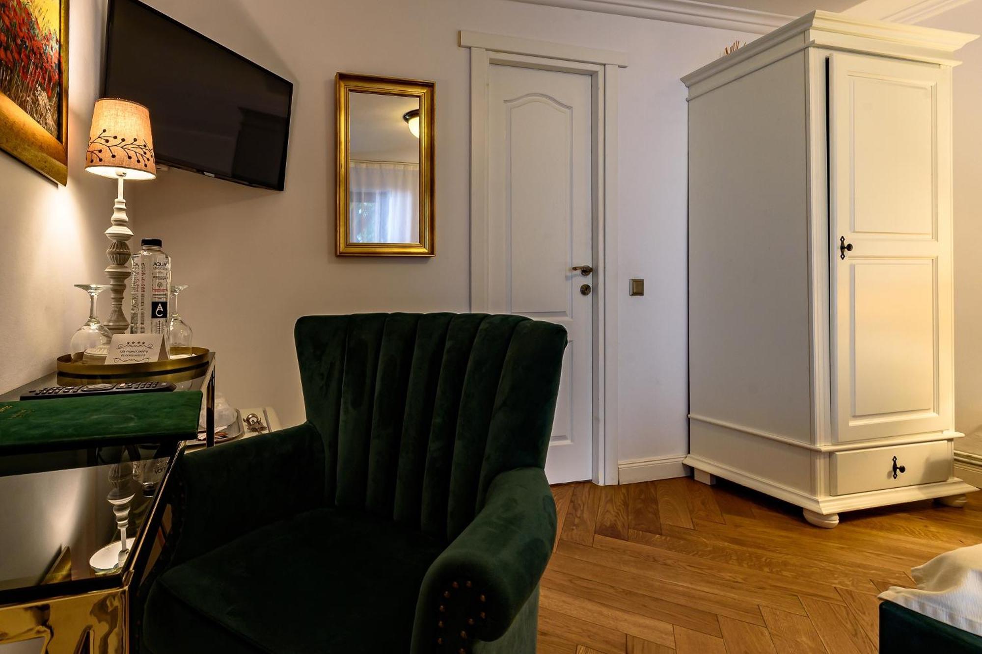 Vila Sarada Boutique Дева Екстер'єр фото